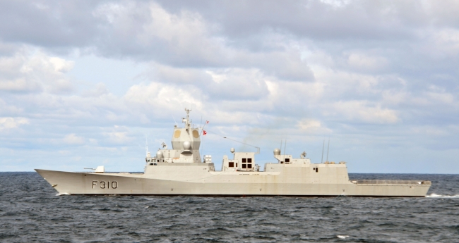 KNM Thor Heyerdahl.